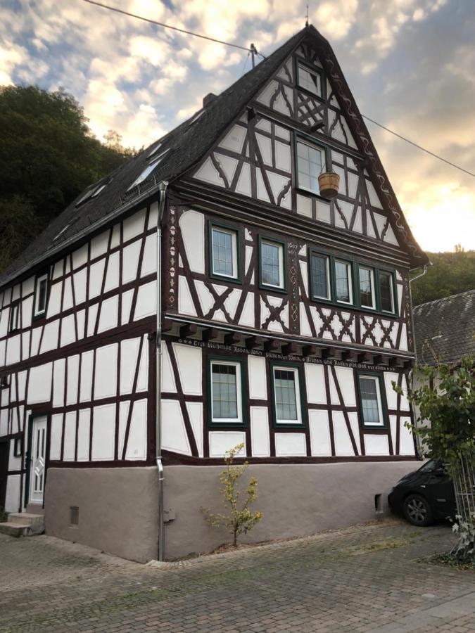 Schoene Ferienwohnung Altes Gebaelk Fachwerkhaus Bacharach Luaran gambar
