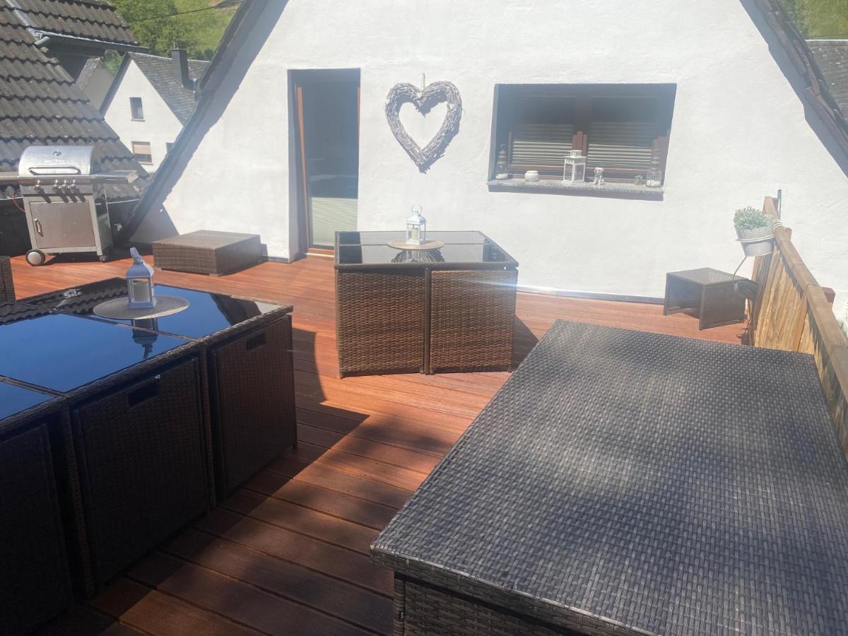 Schoene Ferienwohnung Altes Gebaelk Fachwerkhaus Bacharach Luaran gambar